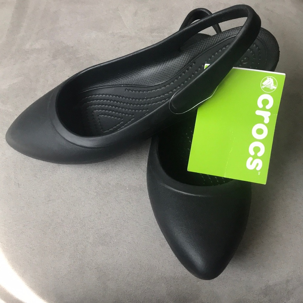NWT Crocs slingback SIZE 7